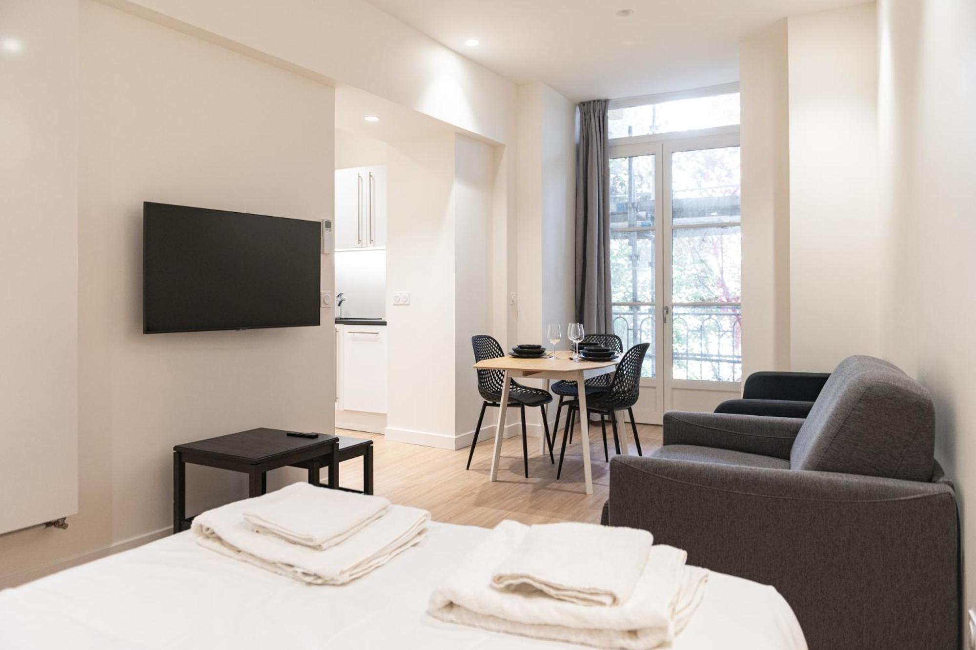 Croix Paquet - Appartements A Lione Esterno foto