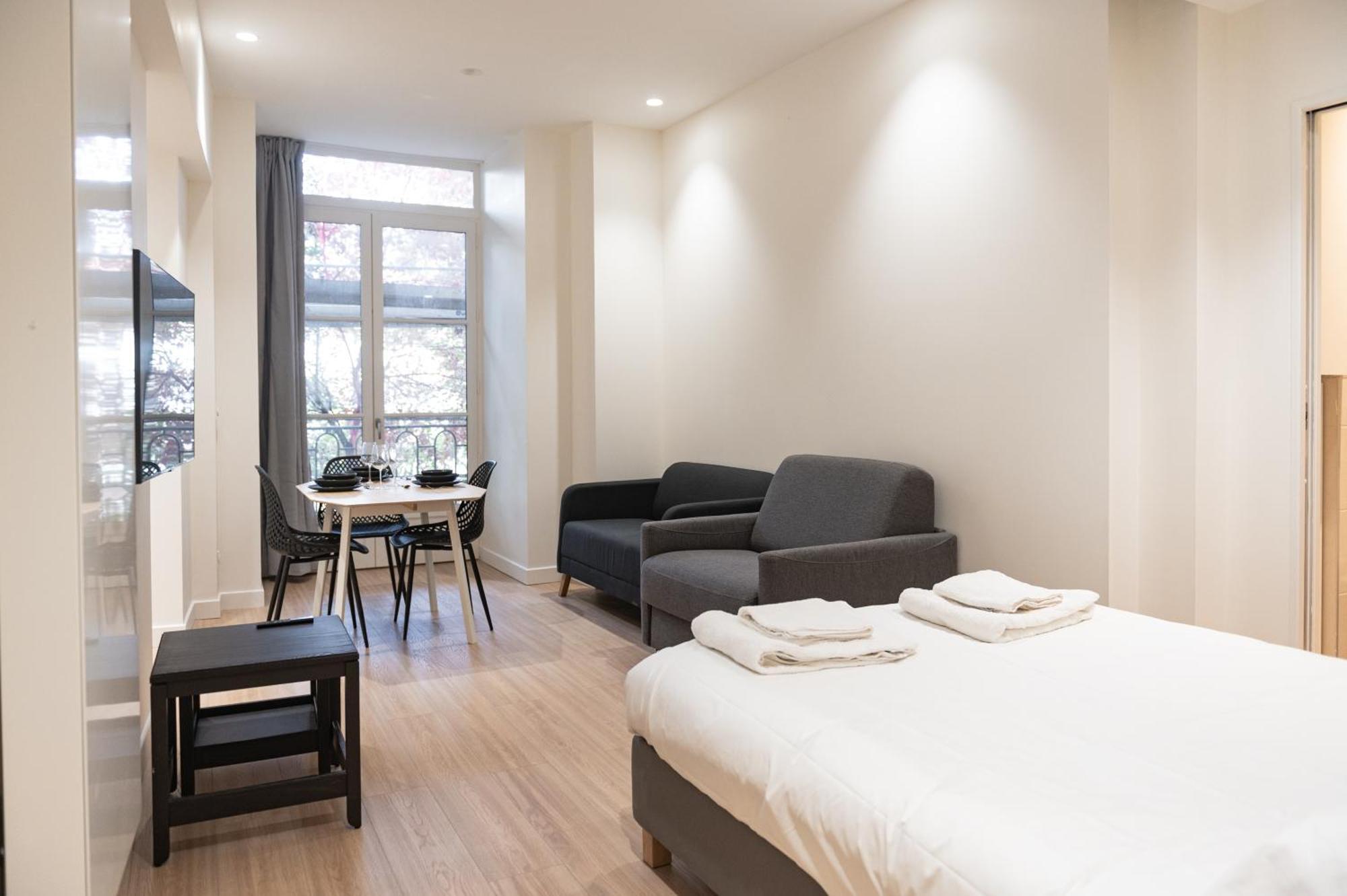 Croix Paquet - Appartements A Lione Esterno foto