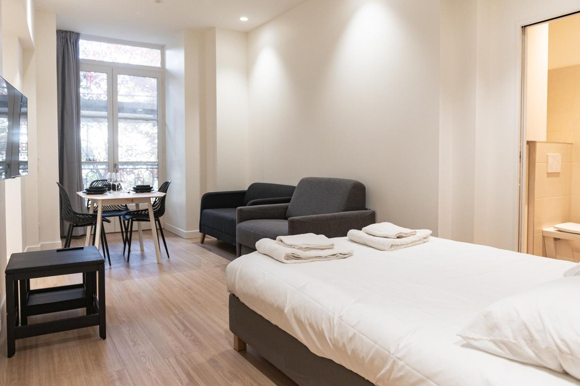 Croix Paquet - Appartements A Lione Esterno foto